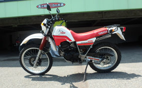 YAMAHA SEROW 225 KICK 1KH