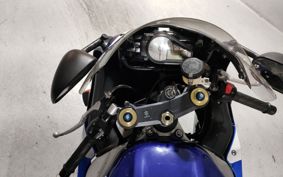 SUZUKI GSX-R1000 2002 GT74A