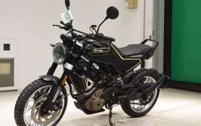 HUSQVARNA SVARTPILEN 401 2020