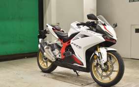 HONDA CBR250RR A 1998 MC51