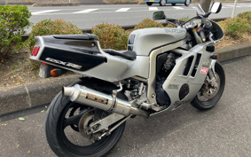SUZUKI GSX-R400R 1990 GK76A
