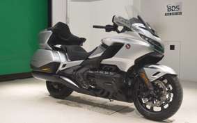 HONDA GL 1800 GOLD WING TOUR DCT 2025