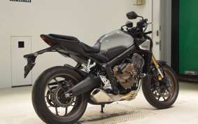 HONDA CB650R E-Clutch 2024 RH17