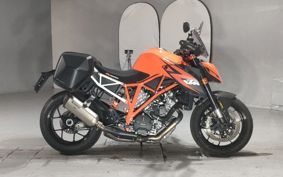 KTM 1290 SUPER  DUKE R 2015 V3940