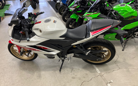 YAMAHA YZF-R3 2022 RH21J
