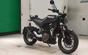 HUSQVARNA SVARTPILEN 401 2022