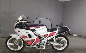YAMAHA FZR250 2KR