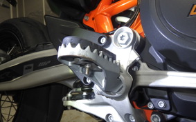 KTM 690 SMC R 2020