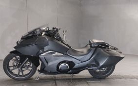 HONDA NM4 VULTUS -02 RC82