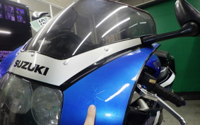 SUZUKI GSX-R400R 1991 GK76A