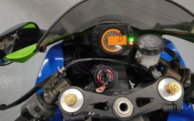 KAWASAKI ZX 10 NINJA R 2004 ZXT00C