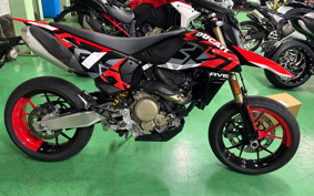 DUCATI HYPERMOTARD 698 MONO 2024 4B00