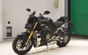 DUCATI STREETFIGHTER V4 S 2023