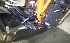KTM 1290 SUPER DUKE R 2015