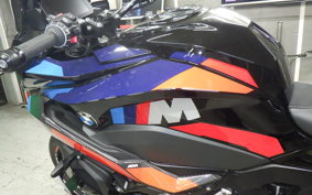 BMW M1000XR 2024
