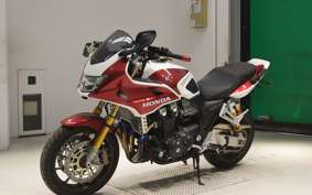 HONDA CB1300SB SUPER BOLDOR SP 2025 SC54