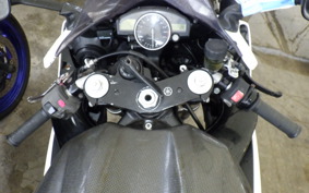 YAMAHA YZF-R1