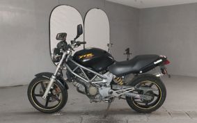 HONDA VTR 250 MC33