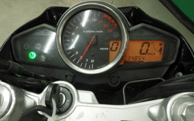 SUZUKI GSR250 2015