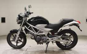 HONDA VTR 250 Gen. 2 MC33