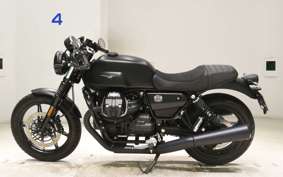 MOTO GUZZI V7 STONE 2023