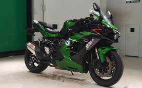 KAWASAKI NINJA H2 SX SE 2018 ZXT02A