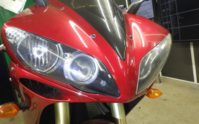 YAMAHA YZF-R1 2004