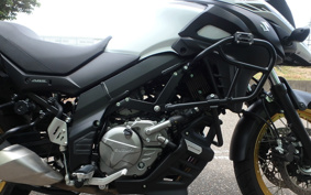 SUZUKI DL650 ( V-Strom 650 ) 2023 C733M