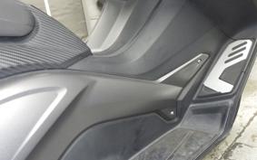 YAMAHA T-MAX 530 2015 SJ12J