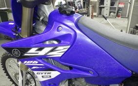YAMAHA YZ125