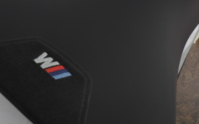 BMW M1000R 2025