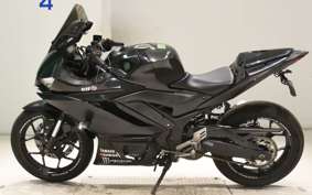 YAMAHA YZF R-3 2021 RH13J