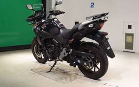 SUZUKI V-STROM 250 A 2023