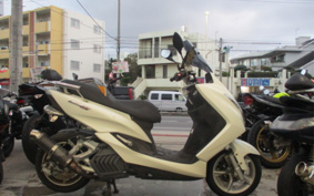 YAMAHA MAJESTYS SG28J