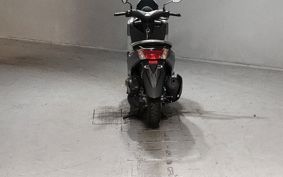 YAMAHA N-MAX 155 SG50J