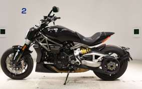 DUCATI DIAVEL X S 2016