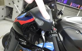 BMW M1000RR 2025