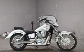 YAMAHA DRAGSTAR 250 VG02J