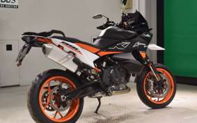 KTM 890 SMT 2025