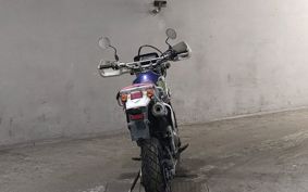 SUZUKI DJEBEL250XC SJ45A