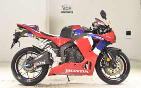 HONDA CBR600RR 2022 PC40