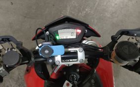 DUCATI HYPERMOTARD 1100S 2008 B100AA