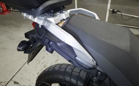 SUZUKI Vｽﾄﾛｰﾑ650A 2018 C733A