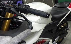 YAMAHA YZF-R3 2022 RH21J