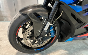 BMW M1000R 2023 0E81