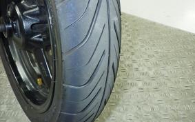 SUZUKI GSR250F