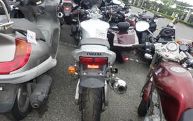 YAMAHA FZ400 4YR