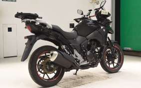 SUZUKI Vｽﾄﾛｰﾑ250 1998