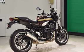 KAWASAKI Z900RS 2025