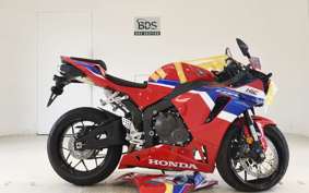 HONDA CBR600RR 2024 PC40